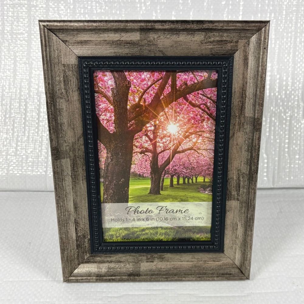 Weathered Silver and Black Beaded 4x6 Photo Frame Tabletop Wall Mount